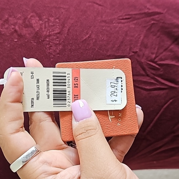 Tommy Bahama Tank Top - Picture 5 of 5